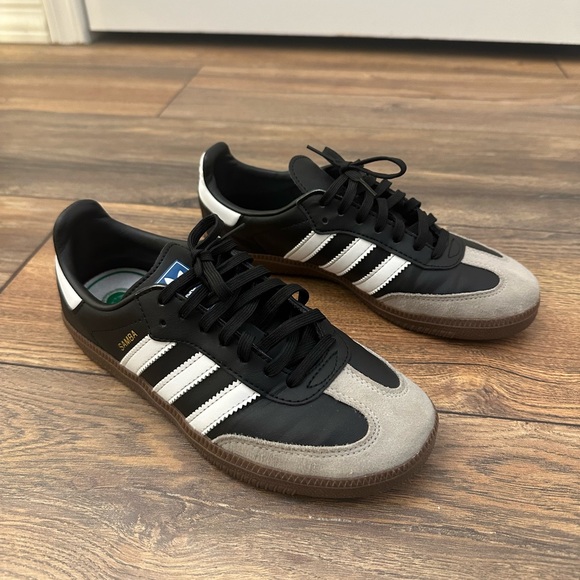 Adidas Sambas Vegan in Black Gum - Picture 2 of 13